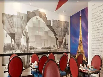 Waldorf Trocadero Tour Eiffel 4* Париж